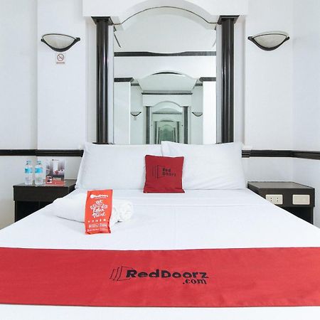 Reddoorz At Plus Villa Gloria Taguig Luaran gambar