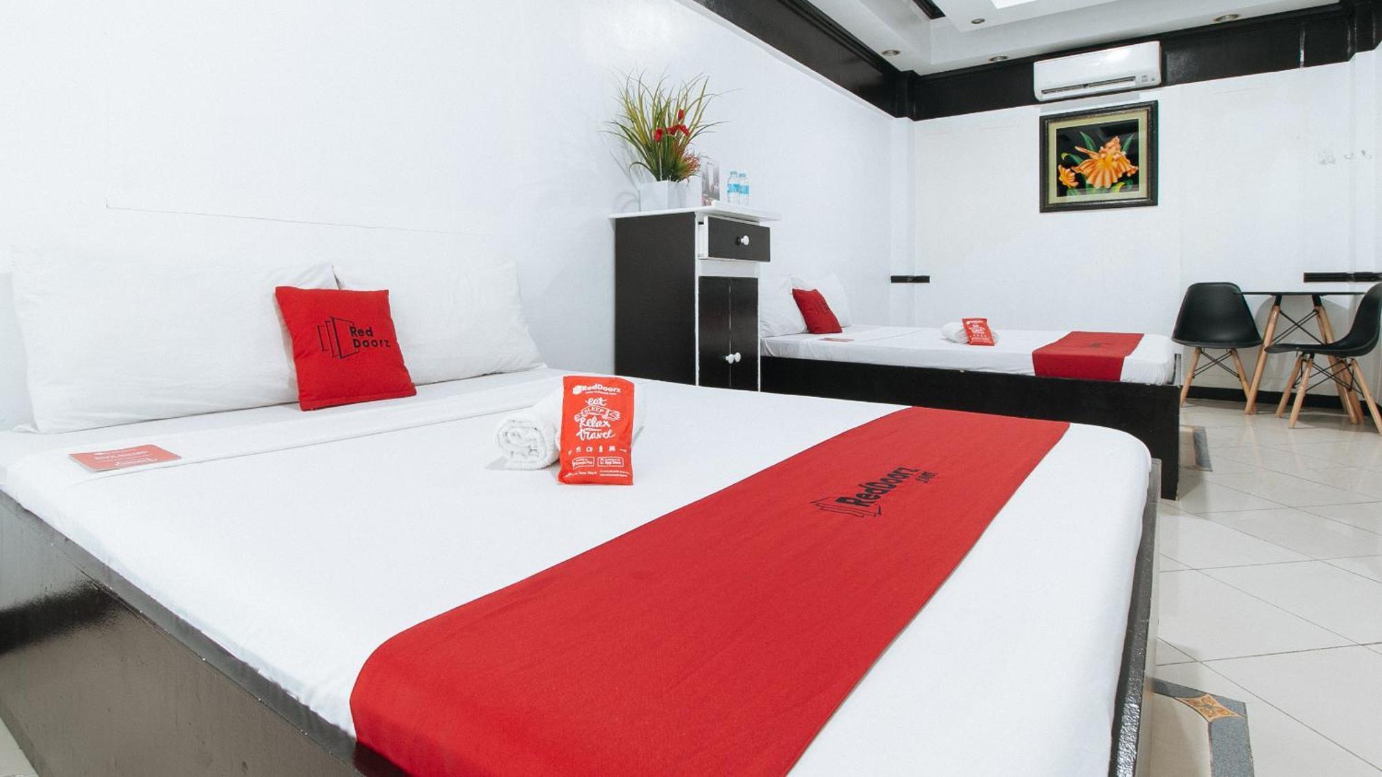 Reddoorz At Plus Villa Gloria Taguig Luaran gambar