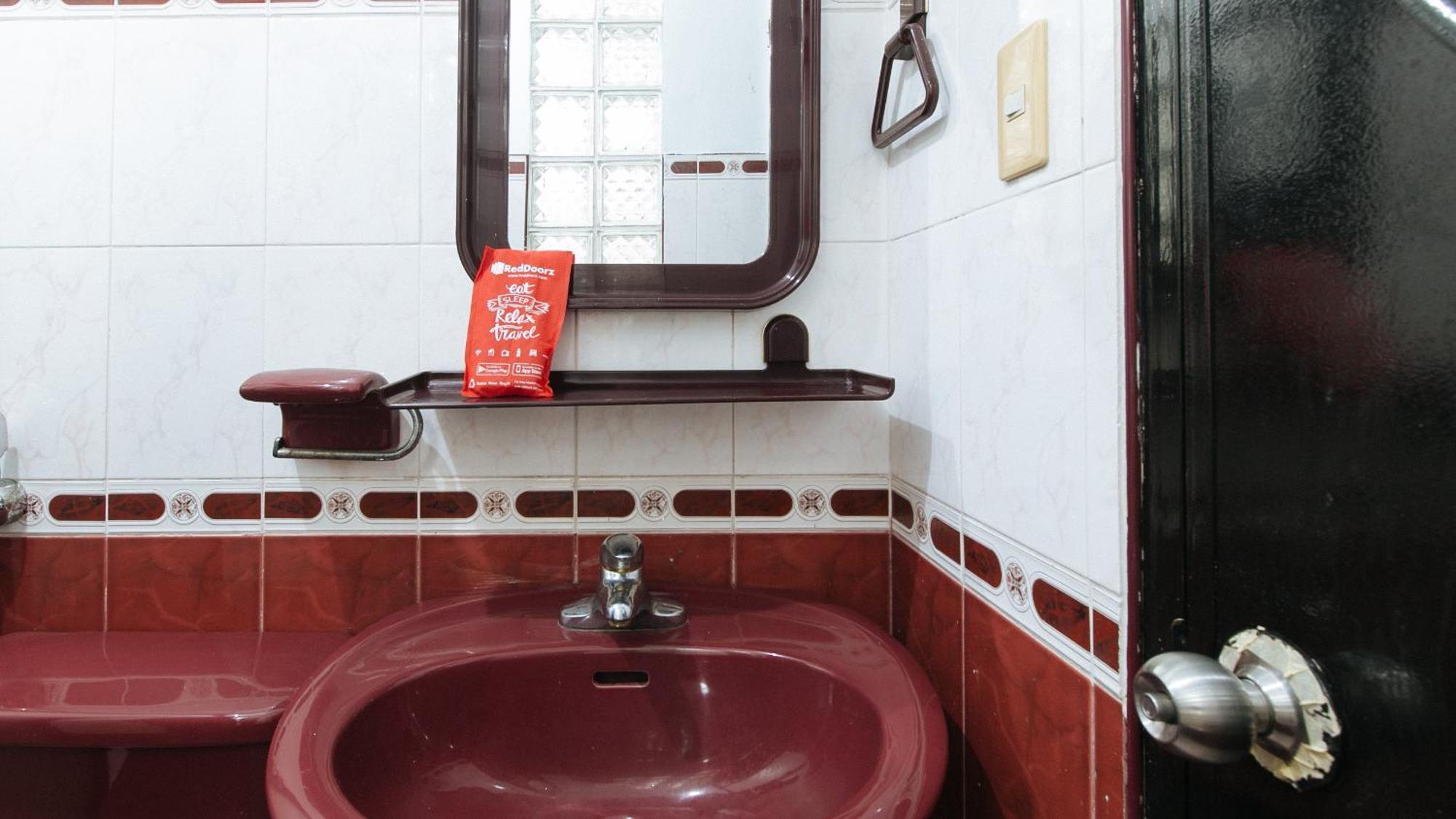 Reddoorz At Plus Villa Gloria Taguig Luaran gambar