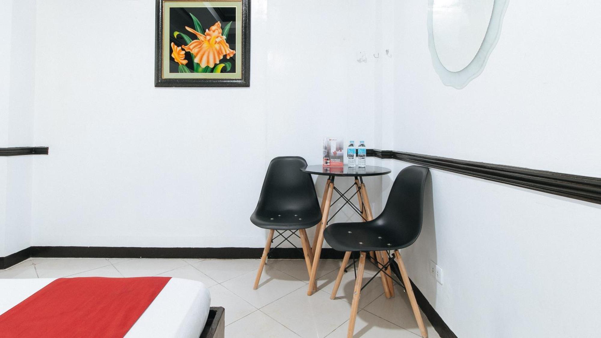 Reddoorz At Plus Villa Gloria Taguig Luaran gambar