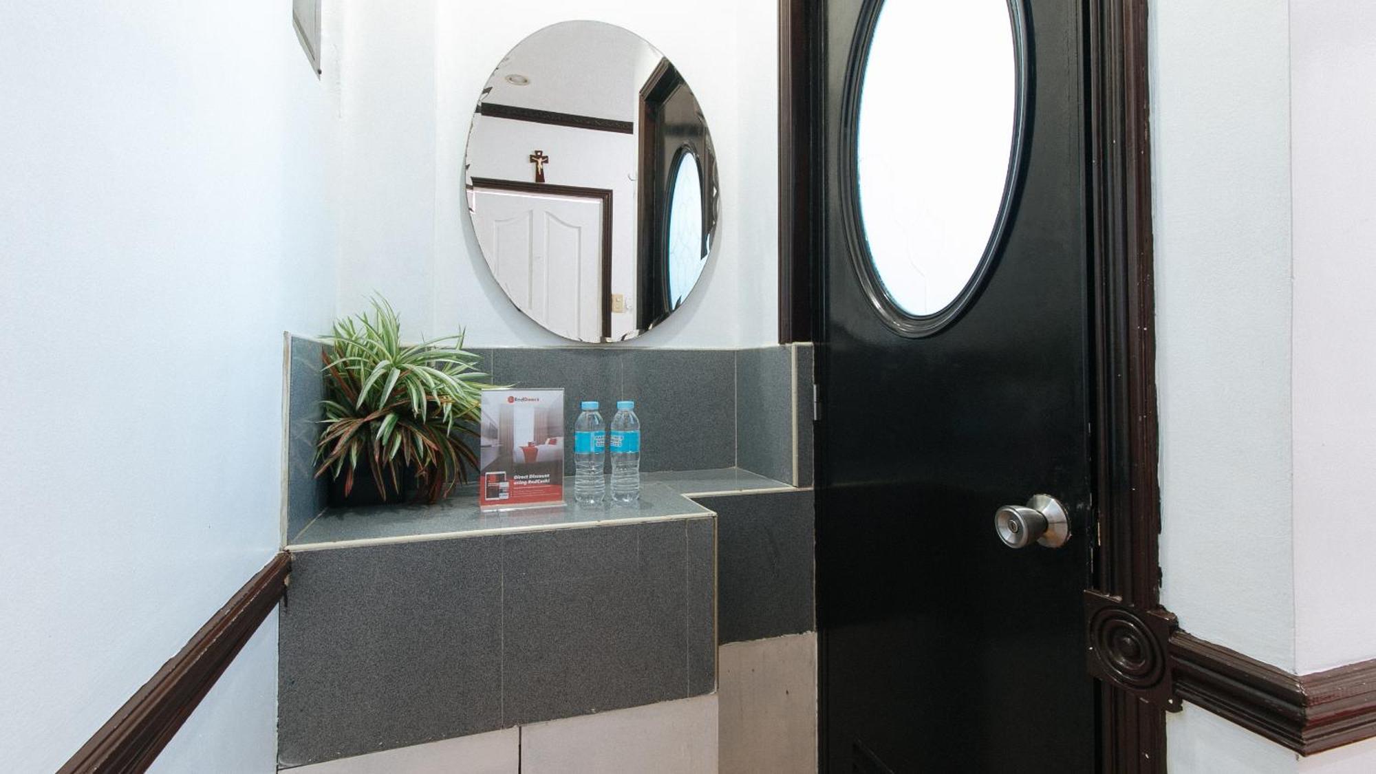 Reddoorz At Plus Villa Gloria Taguig Luaran gambar